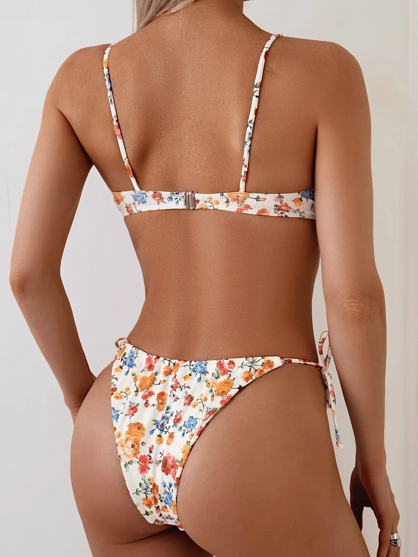 Floral_Split_Back_Ruched_Bikini_with_Adjustable_Straps3 - Sunnybikinis