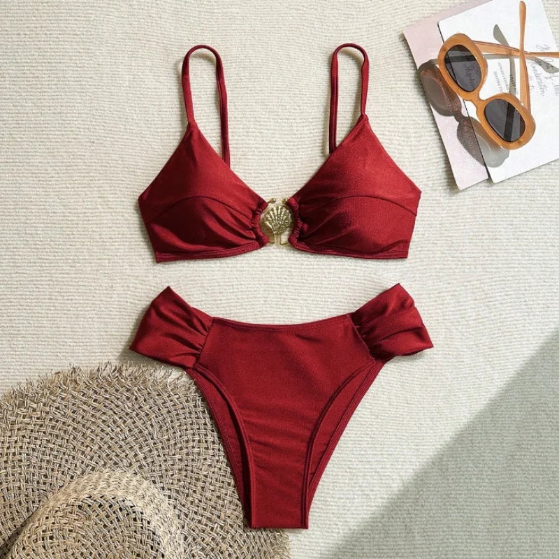 Pleated High‑Waist Bikini Set with Shell Metal Buckle - Red