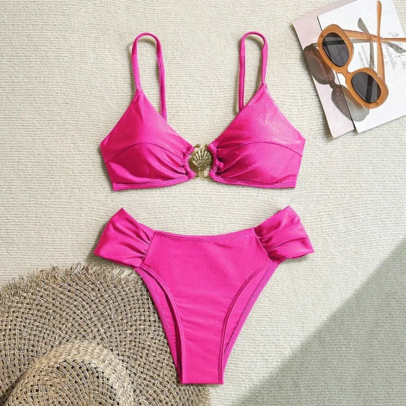 Pleated High‑Waist Bikini Set with Shell Metal Buckle - Rose Red