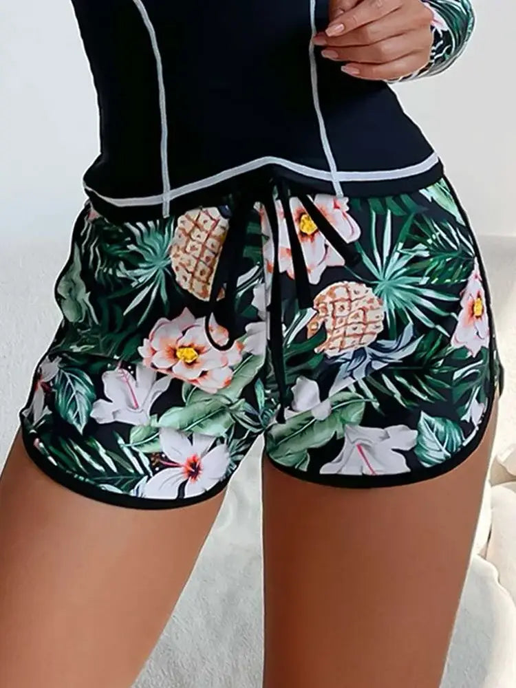 Zufällige kurze Bikini-Sets mit tropischem Print und langen Ärmeln