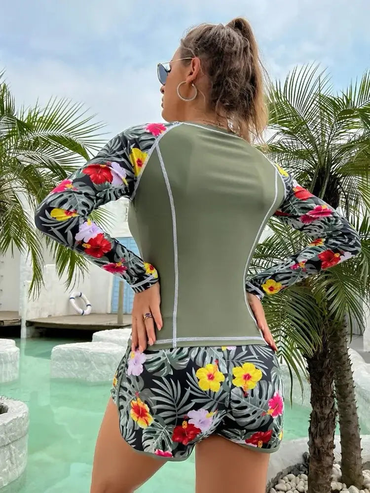 Zufällige kurze Bikini-Sets mit tropischem Print und langen Ärmeln