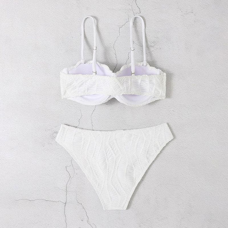 Textured Moderate Scallop Underwire Brazilian Bikini - On sale