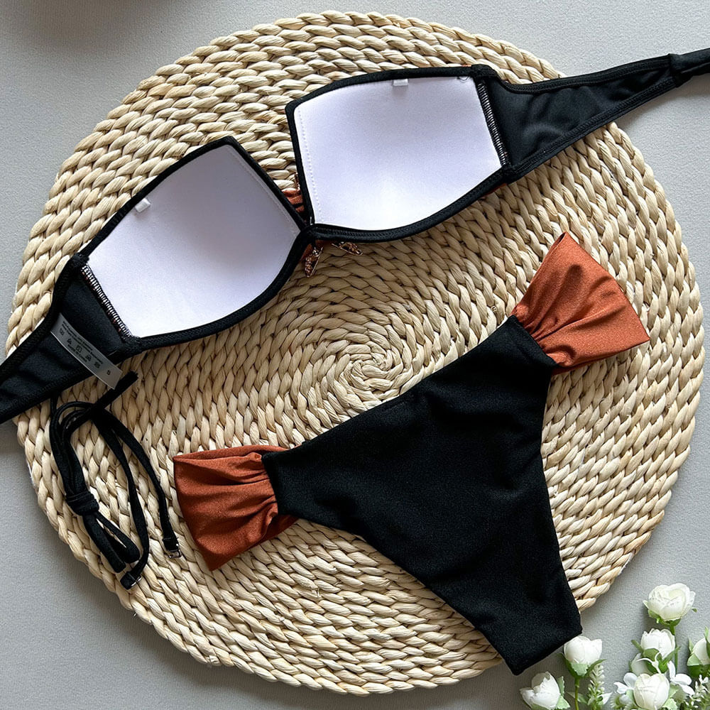 Costume da bagno bikini a due pezzi brasiliano con bandeau arricciato e gamba alta a stella marina metallica